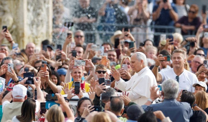 Papa menciona Nossa Senhora Aparecida em Audiência Geral no Vaticano e pede que padroeira proteja brasileiros