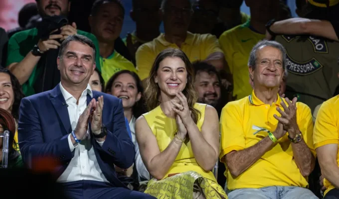 Presidente do partido de Flávio admite plano de golpe de estado: ‘E daí?’