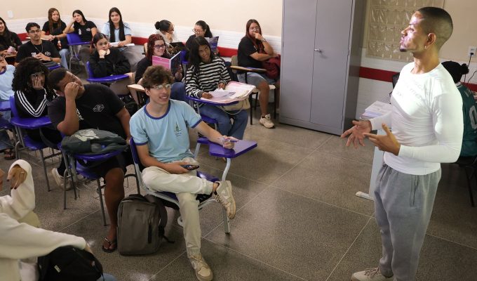 Enem 2026: inscrito automaticamente deve escolher idioma da prova