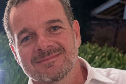 Juiz é encontrado morto dentro de veículo em chamas no interior de SP