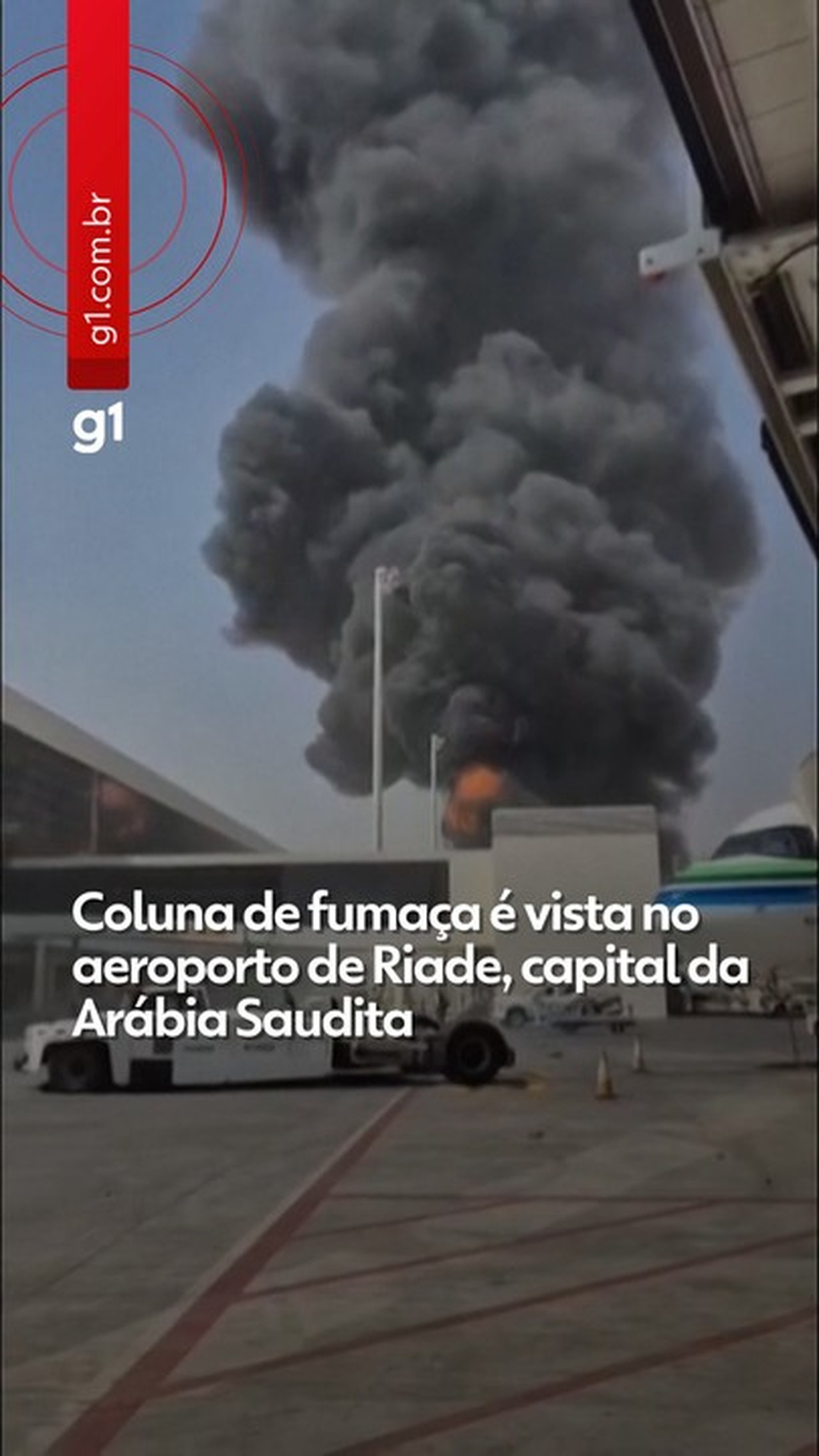 Avião é atingido em ataque na Arábia Saudita; VÍDEO mostra fumaça na pista do aeroporto de Riade
