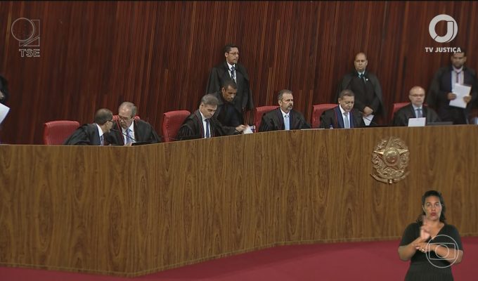 TSE anula votos dados a Garotinho na eleição para governador do Rio