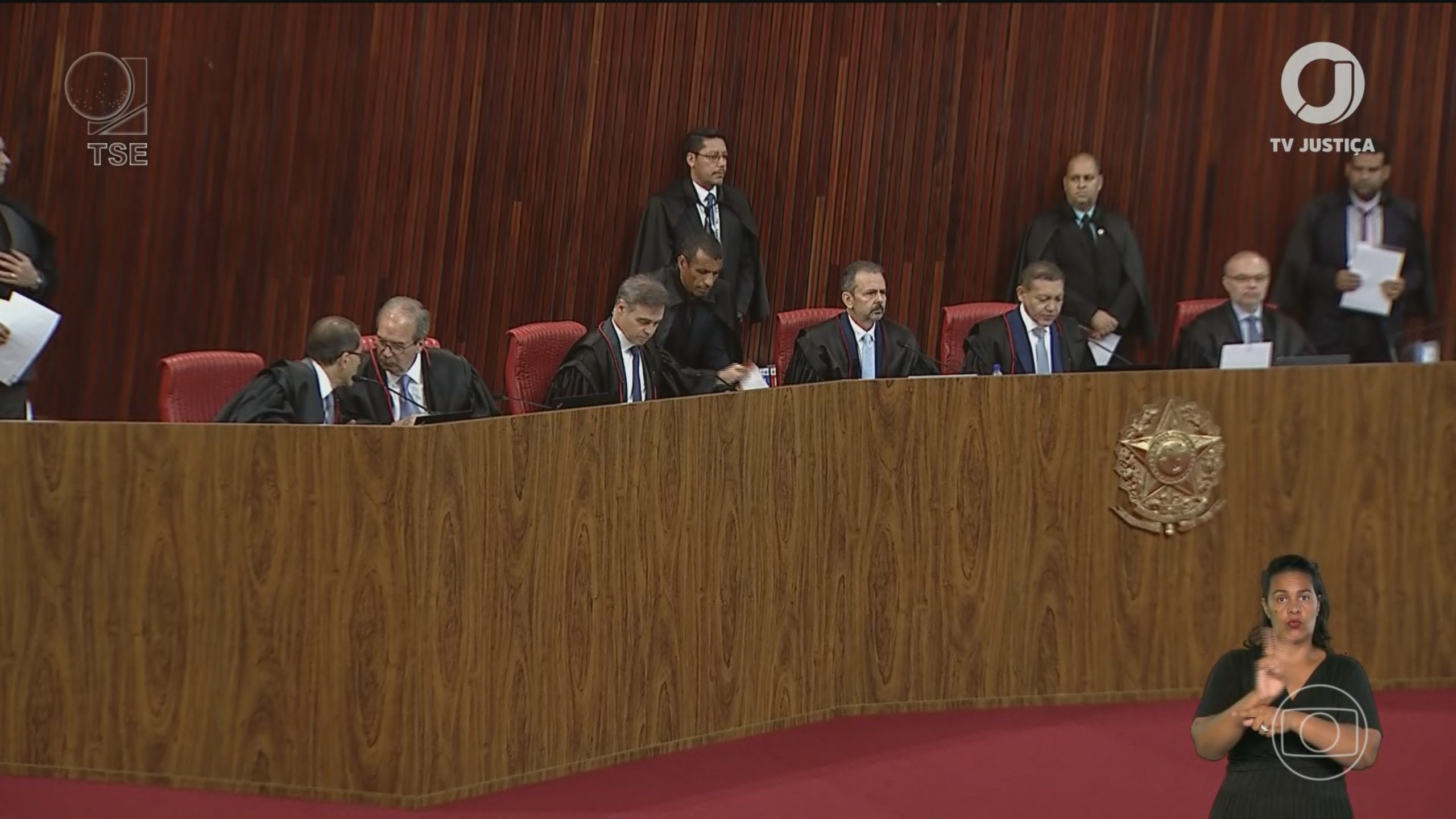 TSE anula votos dados a Garotinho na eleição para governador do Rio