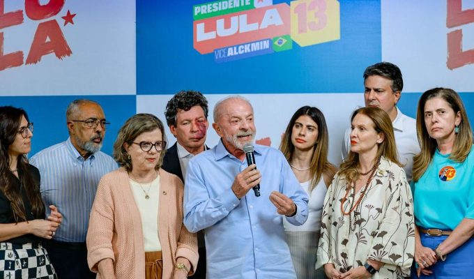 Lula celebra avanço do fim da 6×1 e defende investimento público