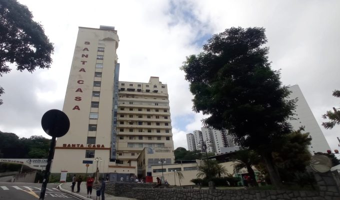 Bolsa de sangue raro do Ceará que cruzou o país em cabine de avião foi dada a paciente com anemia grave em Juiz de Fora