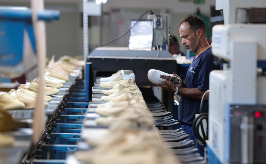 Tarifaço dos EUA já afeta empresas; entenda quando os efeitos podem chegar ao seu bolso