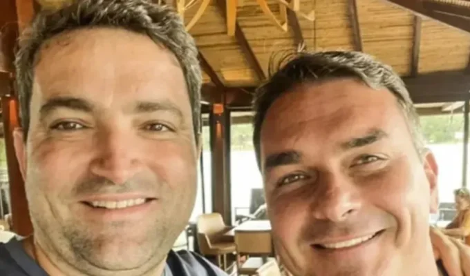 Flávio dividia conta com suspeito de lavar dinheiro do INSS, indica email