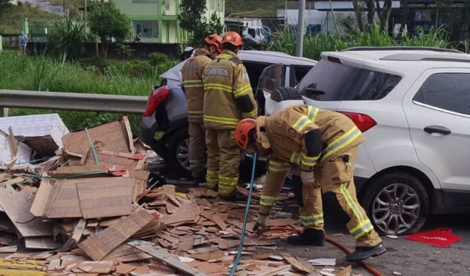 Acidente na BR-393, no RJ, deixa cinco mortos e nove feridos