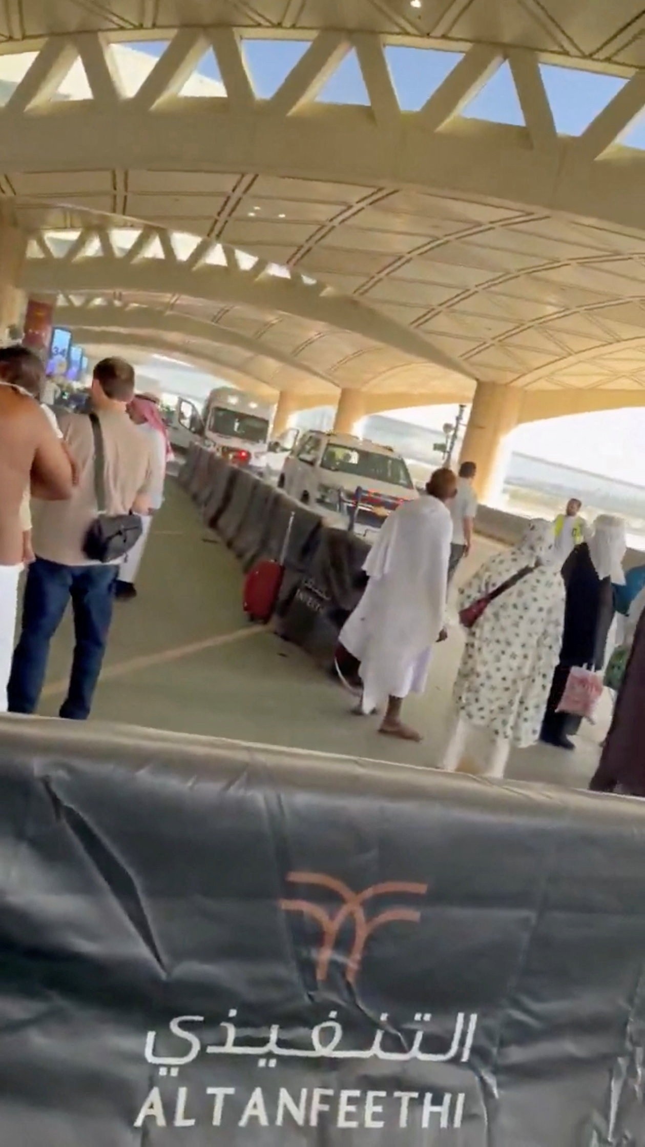 Ataque de grupo aliado do Irã deixa ao menos 12 mortos e mais de 300 feridos em aeroporto da Arábia Saudita