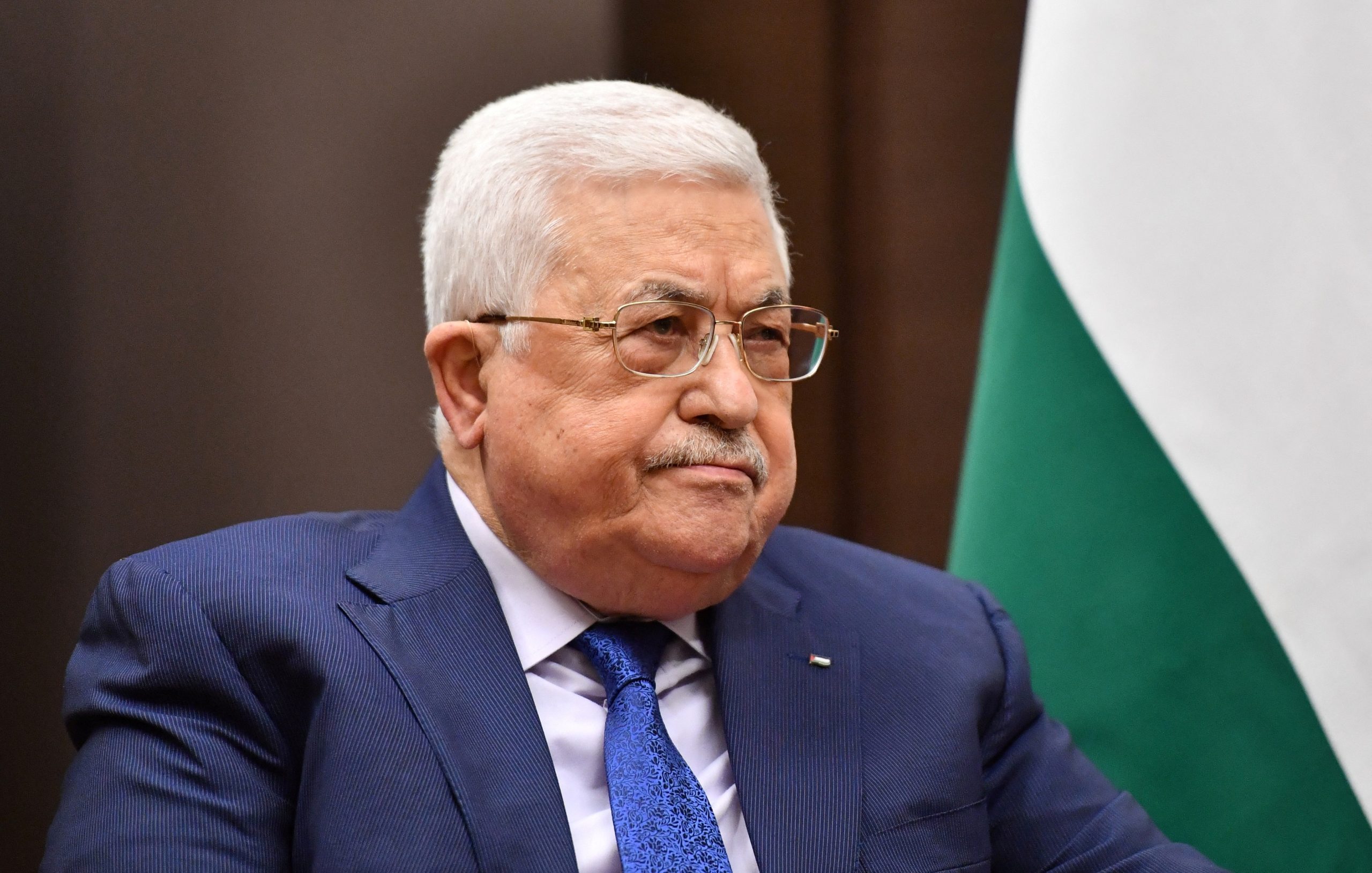 Presidente palestino adia eleições para setembro de 2027