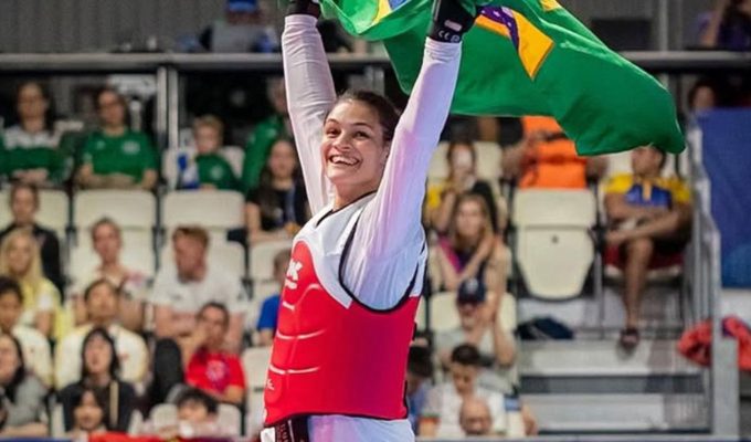 Maria Clara Pacheco é ouro em 3ª etapa do Grand Prix de taekwondo