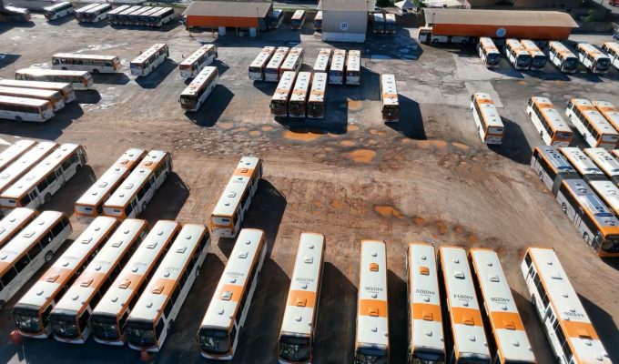 2º turno no DF: o que há nos planos de governo de Celina e Grass sobre BRB, transporte e assistência social