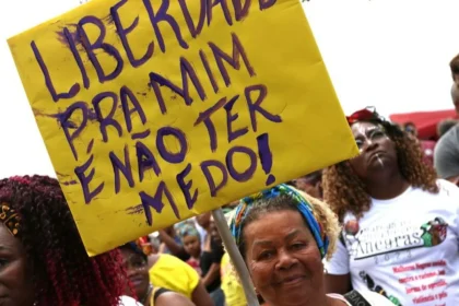 Mulheres candidatas são quase 60% das vítimas de violência política no 1º turno, mais de um terço das candidaturas