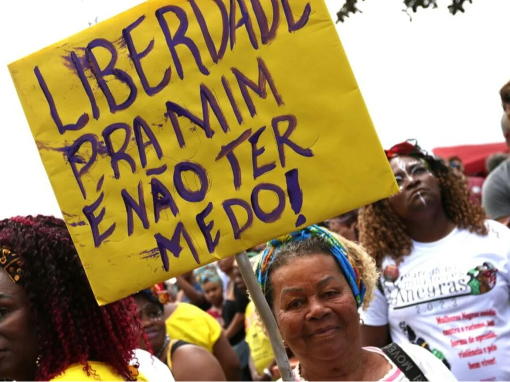 Mulheres candidatas são quase 60% das vítimas de violência política no 1º turno, mais de um terço das candidaturas