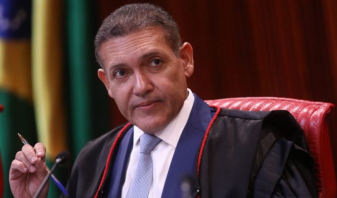Kassio atende Flávio e suspende propaganda do PT que cita caso Master