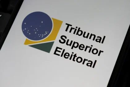 Corregedor do TSE derruba censura de Kassio e libera canal pró-Lula criado por Janones