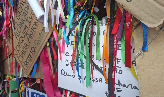 Quantas histórias cabem no gradil da Basílica de Nossa Senhora de Nazaré?
