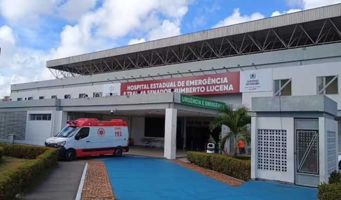 Homem se afoga em praia e é internado em estado grave, em João Pessoa
