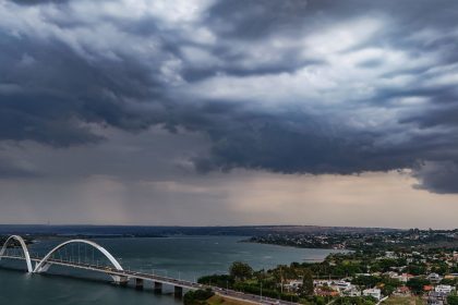 Chuvas diminuem no país, mas temporal persiste na Região Sul