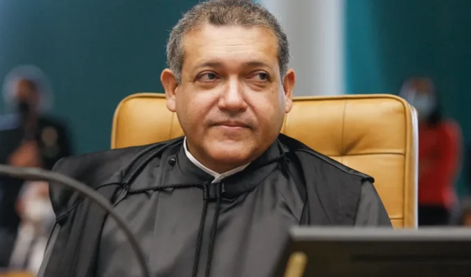 Nunes Marques suspende novos posts e seguidores no Exército do Lula 