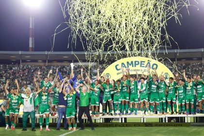 Quanto custa continuar existindo no futebol brasileiro?