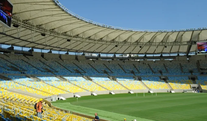 Justiça determina que Vasco e Boca Juniors joguem no Maracanã