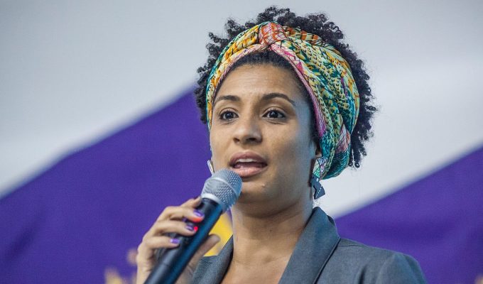 Bolsonaristas ofendem memória de Marielle Franco em ato no Rio