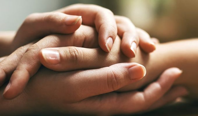 Mulheres são mais inteligentes emocionalmente que homens? Estudo revela diferenças