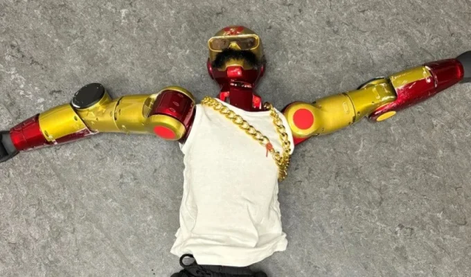 Robô humanoide é apreendido na Alemanha por suspeitas de abuso sexual