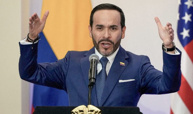 Governo da Colômbia assina decreto que criminaliza protestos sociais