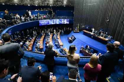 Acompanhe ao vivo: Senado vota PEC pelo fim da escala 6×1