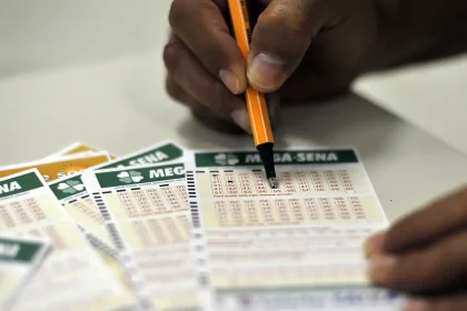 Mega-Sena acumula para R$ 170 milhões; confira os números sorteados