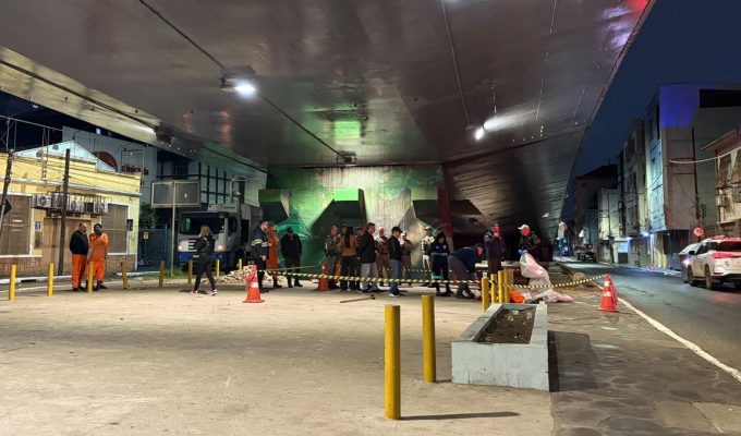 Gari é morto com golpes de pá enquanto trabalhava em Porto Alegre