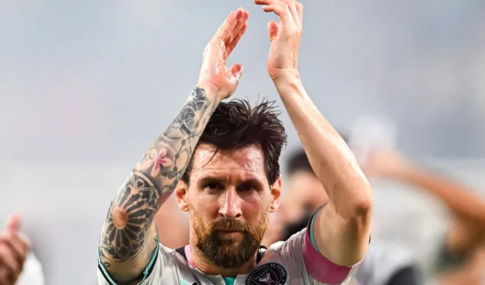 Messi passa em branco, mas Inter Miami vence e avança na MLS