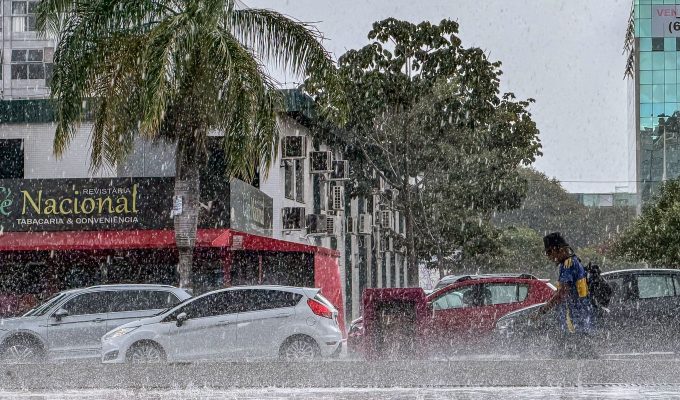 Inmet: Centro-Oeste e Sudeste têm alerta laranja para tempestades