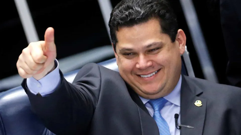 Alcolumbre anuncia votação da PEC da Segurança Pública para esta quinta-feira
