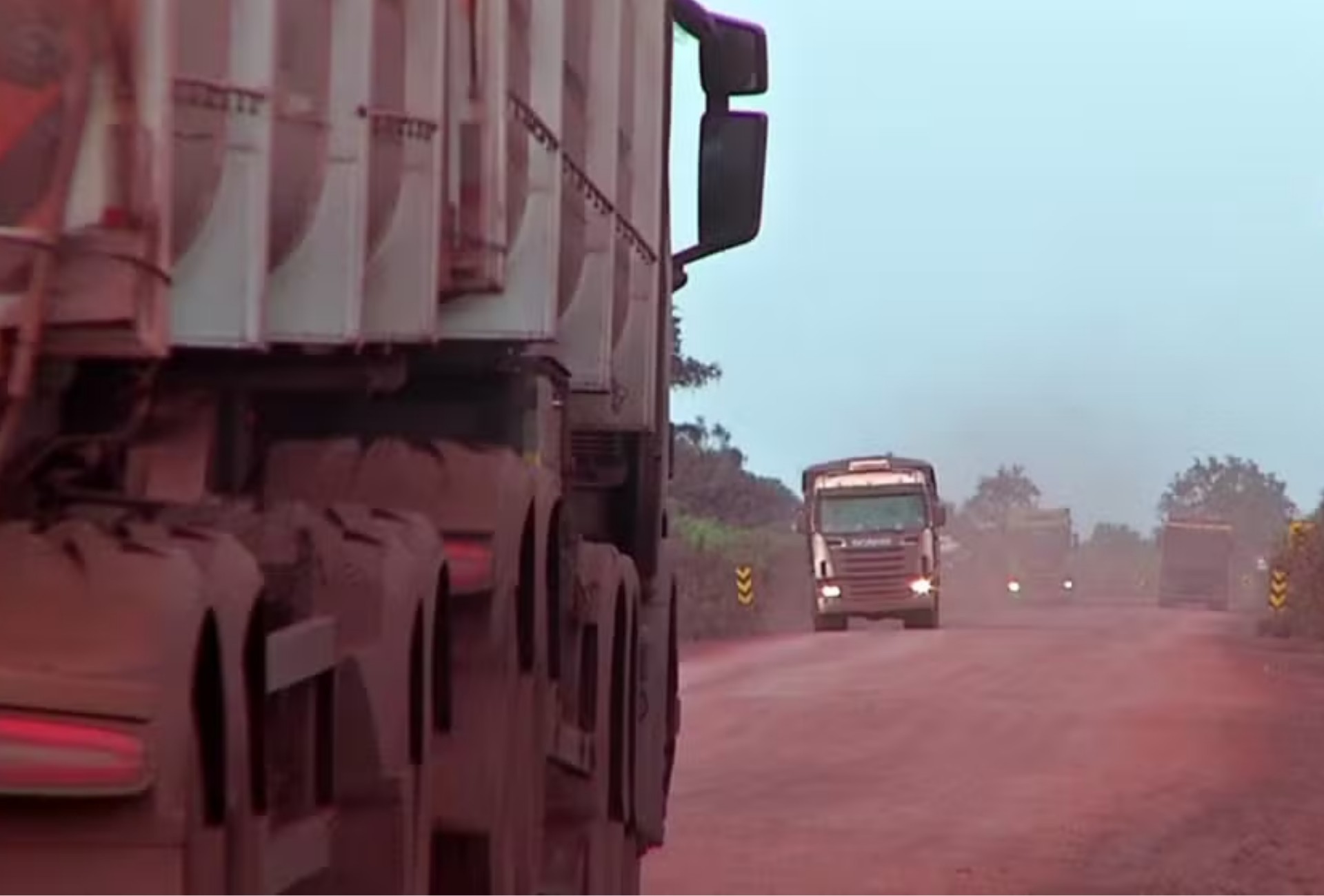 Grupo usava caminhões de minério para transportar drogas da Bolívia e pagava funcionários para evitar fiscalização