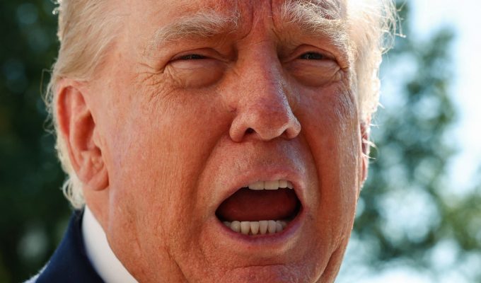 Trump volta atrás e diz que execução por fuzilamento não será transmitida ao vivo