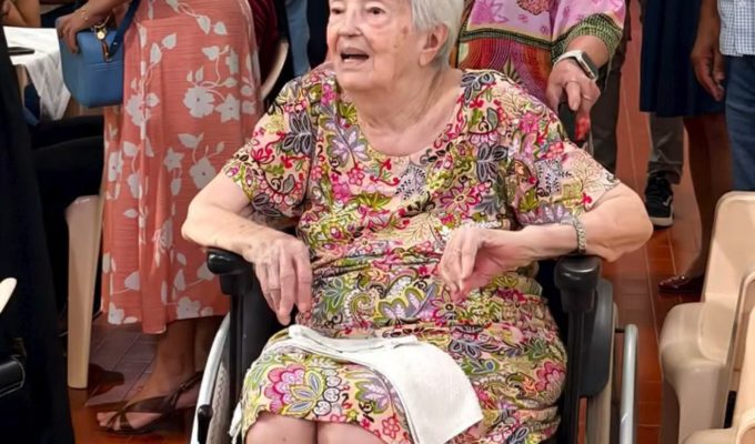 Freira e educadora Maria Regina Mollinetti morre aos 92 anos no Acre