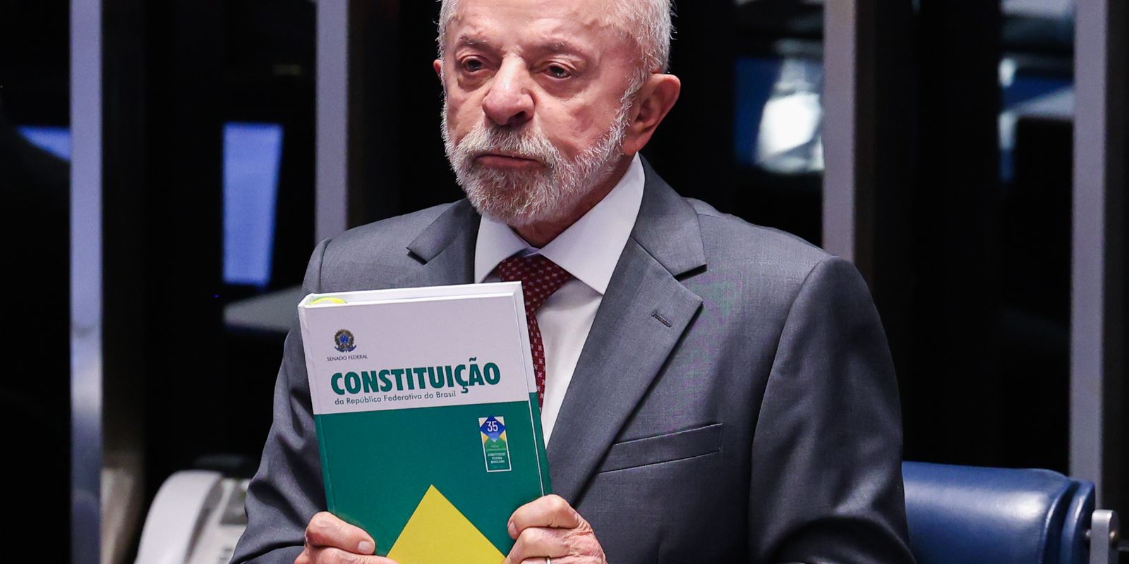 Lula faz campanha em MG e celebra fim da jornada 6×1