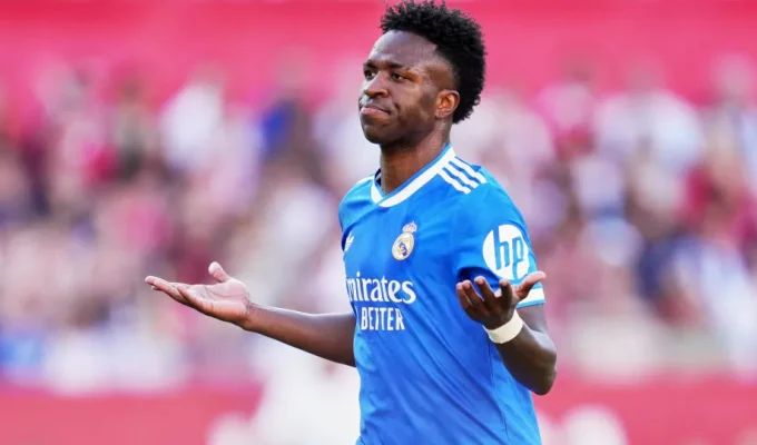 Vinicius Junior vive pior início de temporada pelo Real e preocupa Mourinho