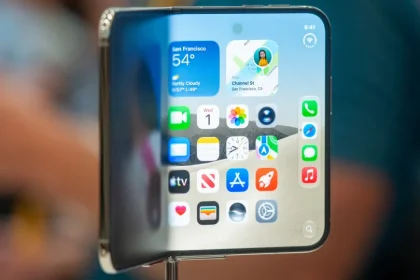 Terá de esperar por 2027 para conseguir comprar o iPhone Duo