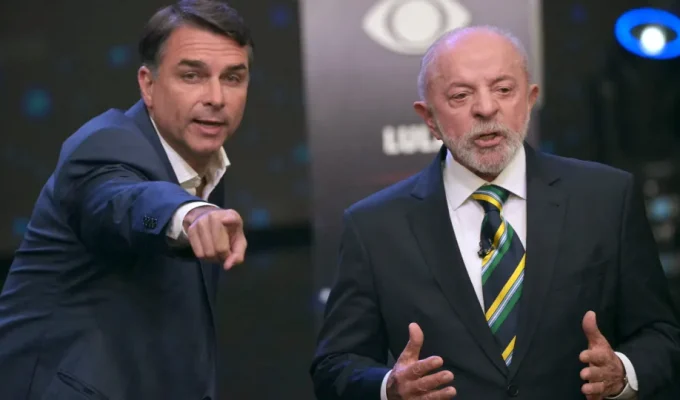 Lula desafia Flávio a abrir dados bancários e telefônicos, mas senador sai pela tangente