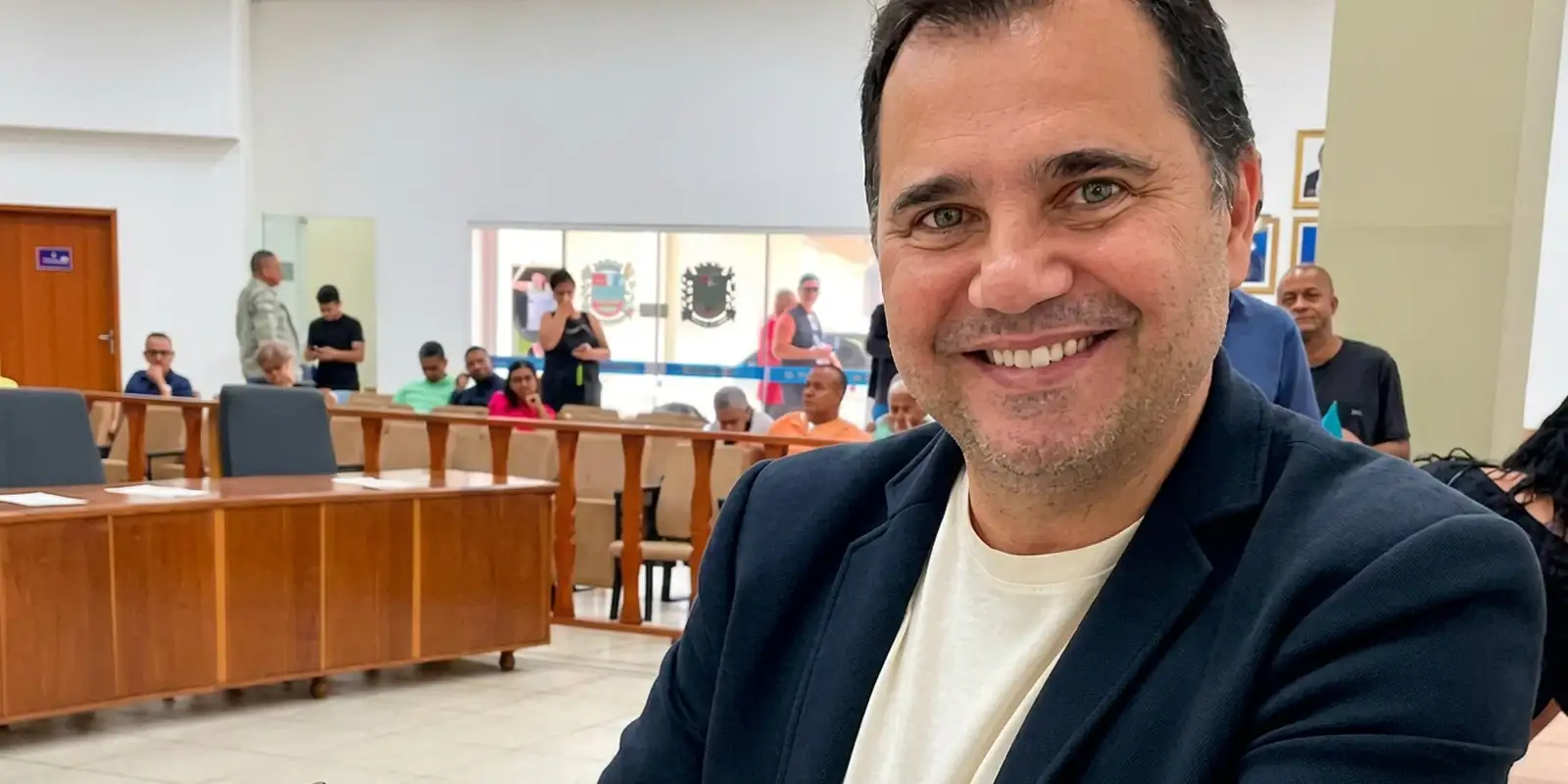 Secretário de Queimados, no Rio, morre baleado em abordagem da PM