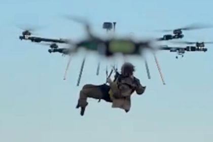 Exército ucraniano faz salvamento inédito de soldado ferido com drone