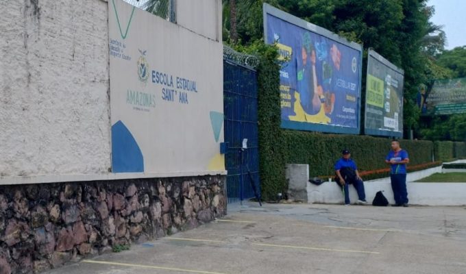 Aulas da rede estadual seguem suspensas em Manaus e Autazes até sexta-feira (23) por causa da fumaça