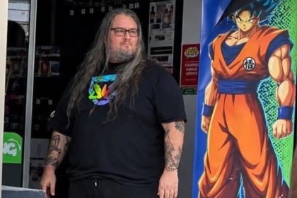 Protestos na França: VÍDEO mostra loja de games sendo saqueada após vendedor levar ‘voadora’ nas costas
