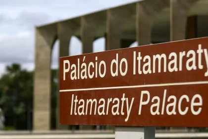 Itamaraty acusa Milei de tentar interferir na eleição brasileira
