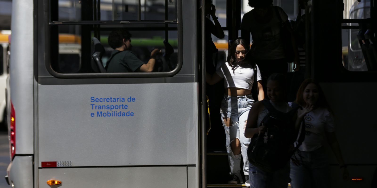 Governo envia ao Congresso proposta de tarifa zero no transporte