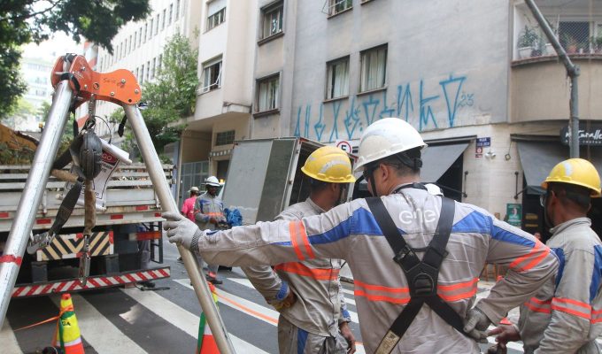 Procon paulistano multa Enel por falhas no fornecimento de energia
